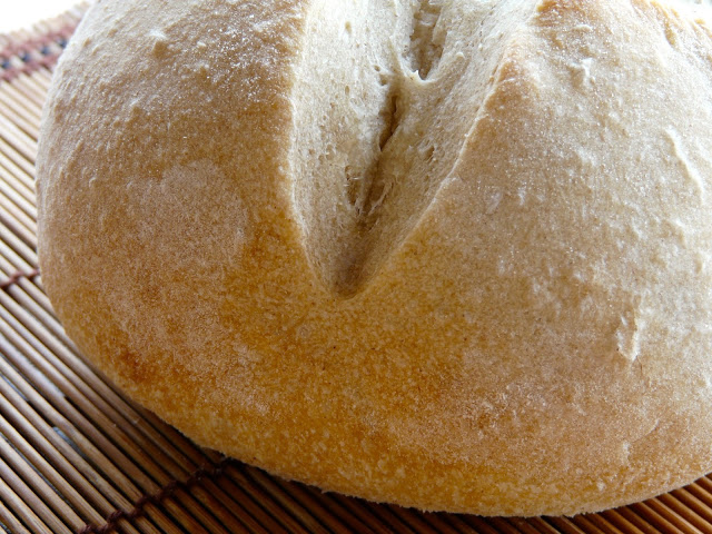 Pane con farina di piselli germinati