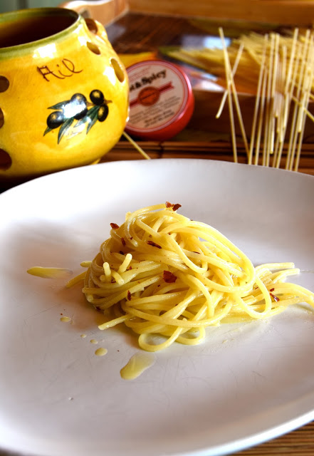 spaghetto alio olio peperoncino