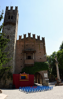 Street "Fud" Di Grazzano Visconti 