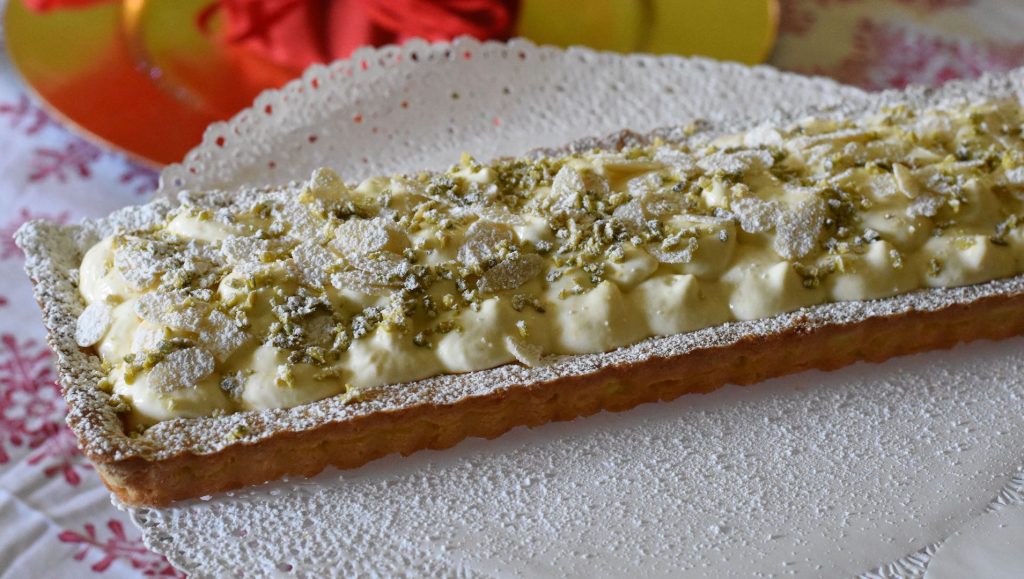 crostata con crema di pistacchio e arancia