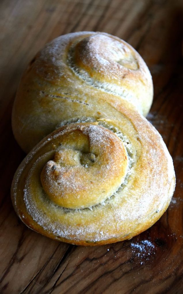 pane al pesto di basilico