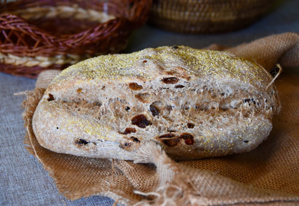 pane integrale uva