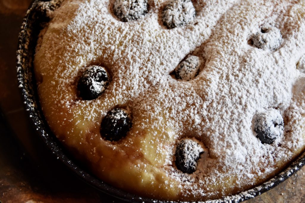 schiacciata dolce amarene
