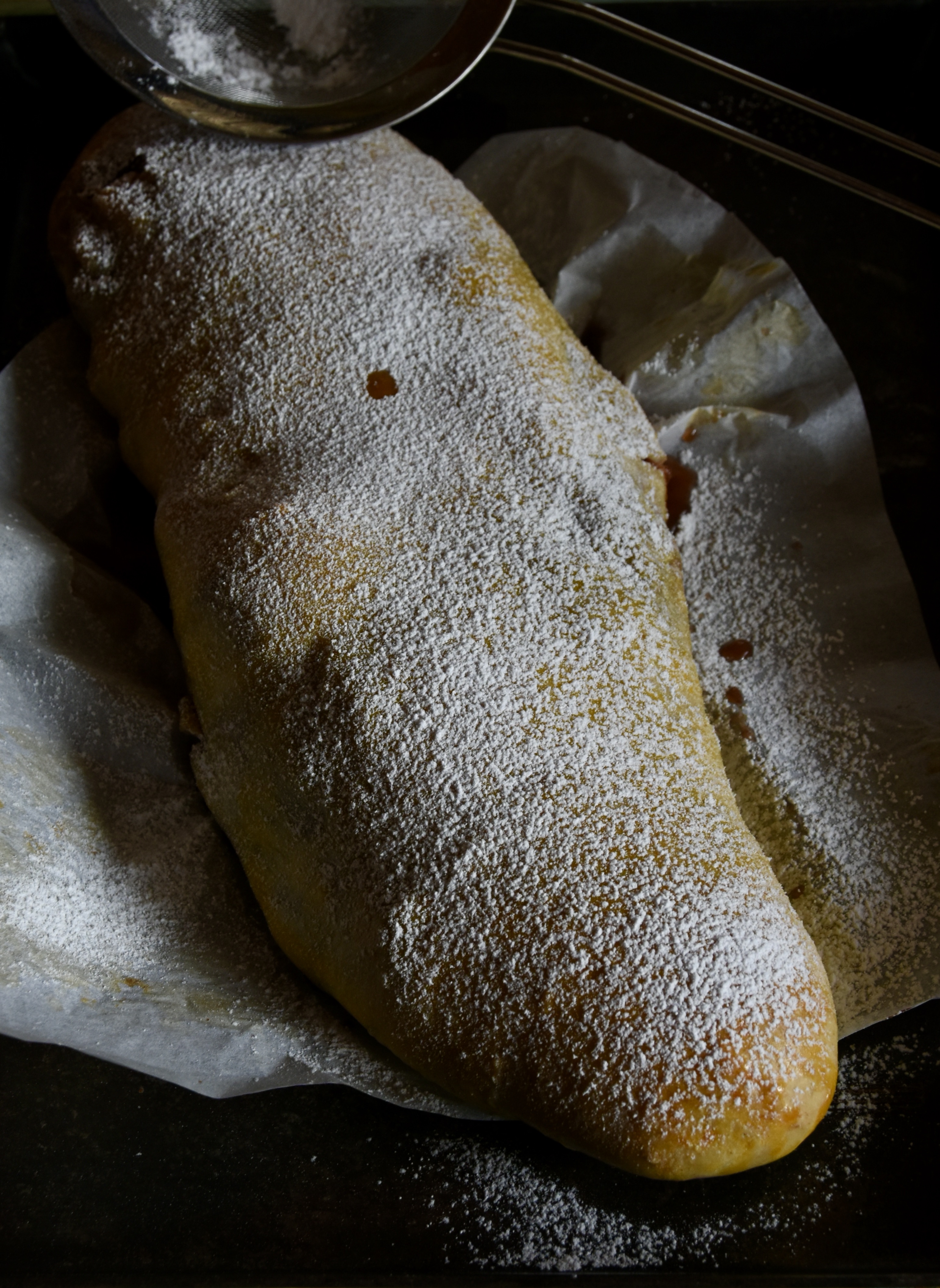 strudel pasta brioche