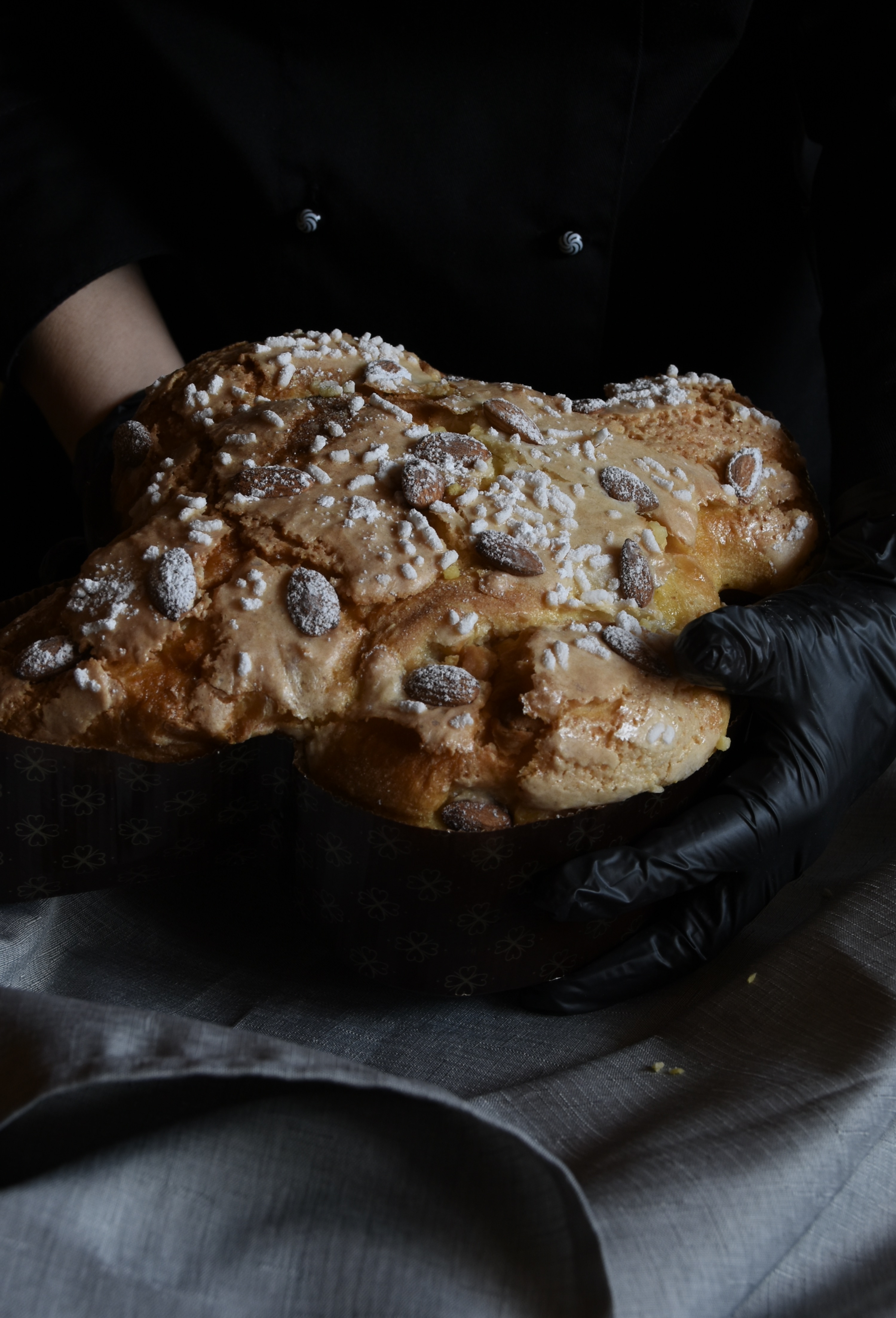 colomba-con-licoli-cioccolato-bianco-limone-candito